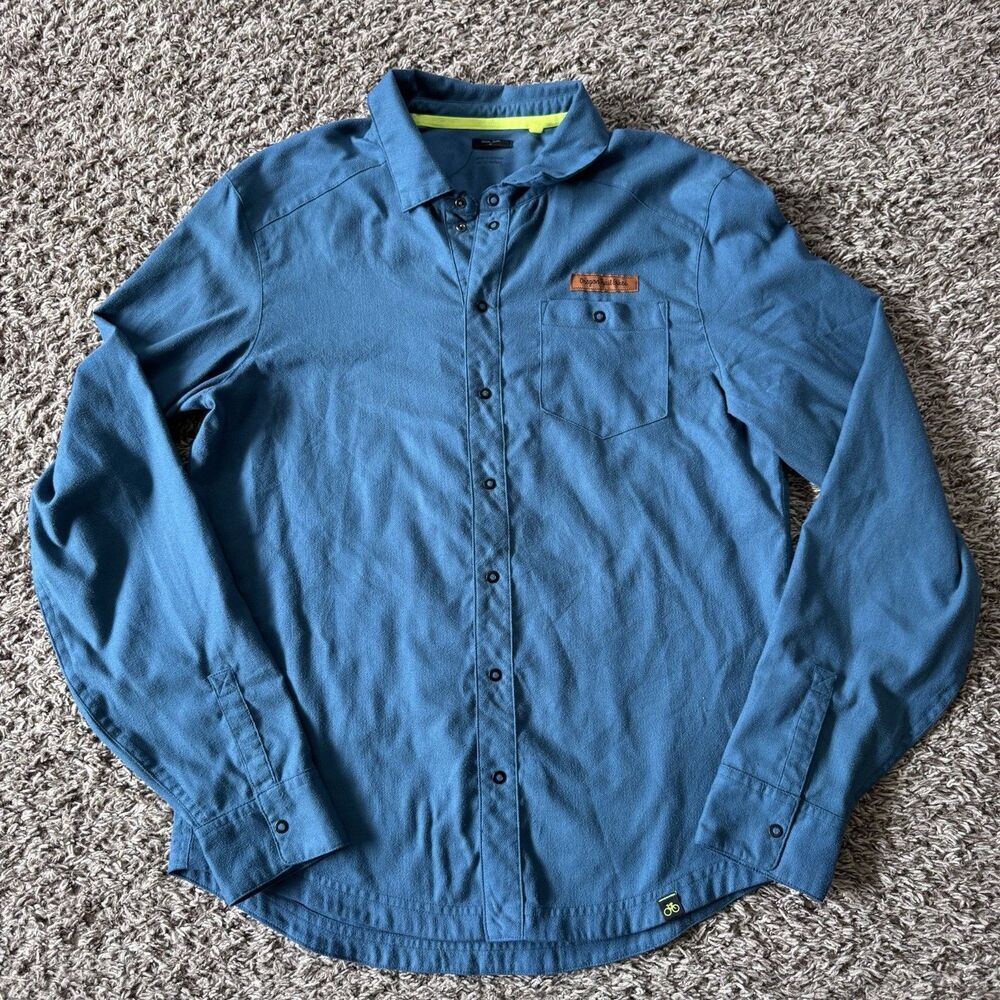 Pearl Izumi Rove Flannel Button Up Shirt Men's M Snap Buttons Blue Oregon Bikes